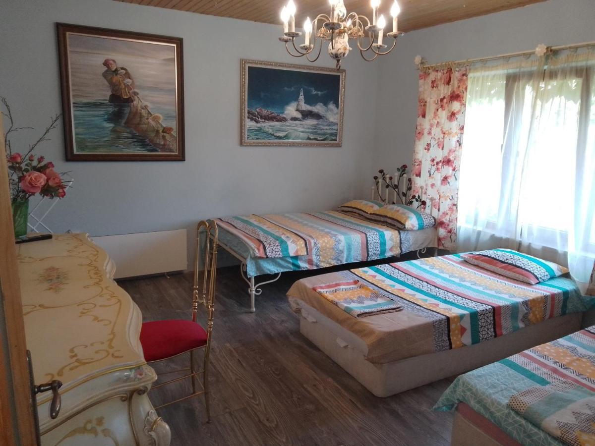 Guest House Amazonia Varna Ngoại thất bức ảnh
