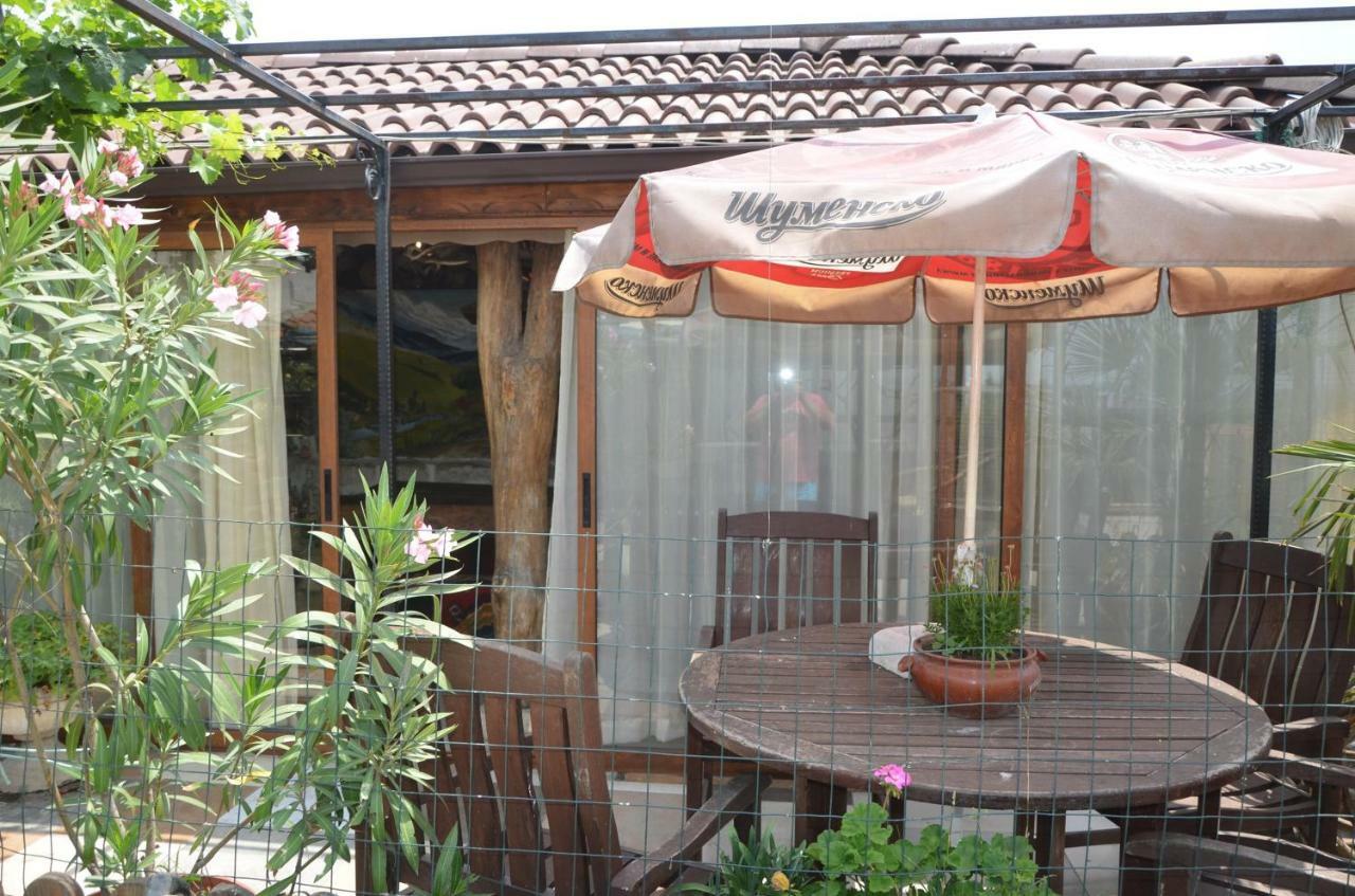 Guest House Amazonia Varna Ngoại thất bức ảnh